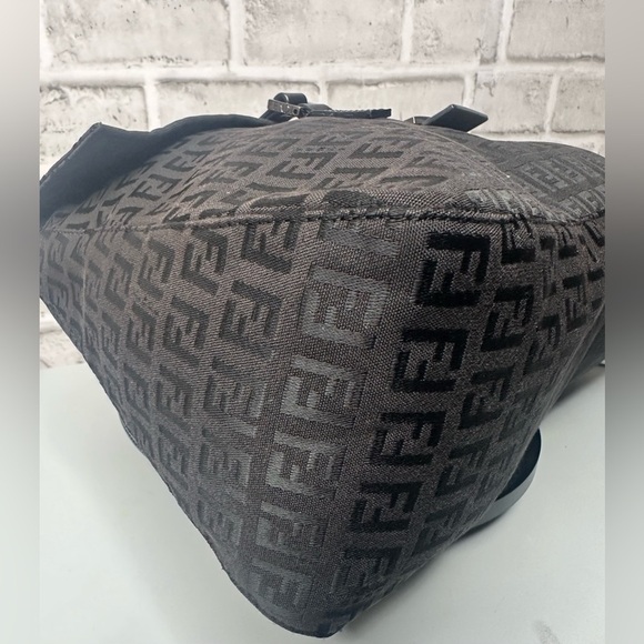 Fendi Zucchino Baguette Shoulder Bag Black Canvas Snap Close Front - Picture 8 of 13